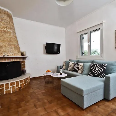 Casa Di Billy And Anastasis *